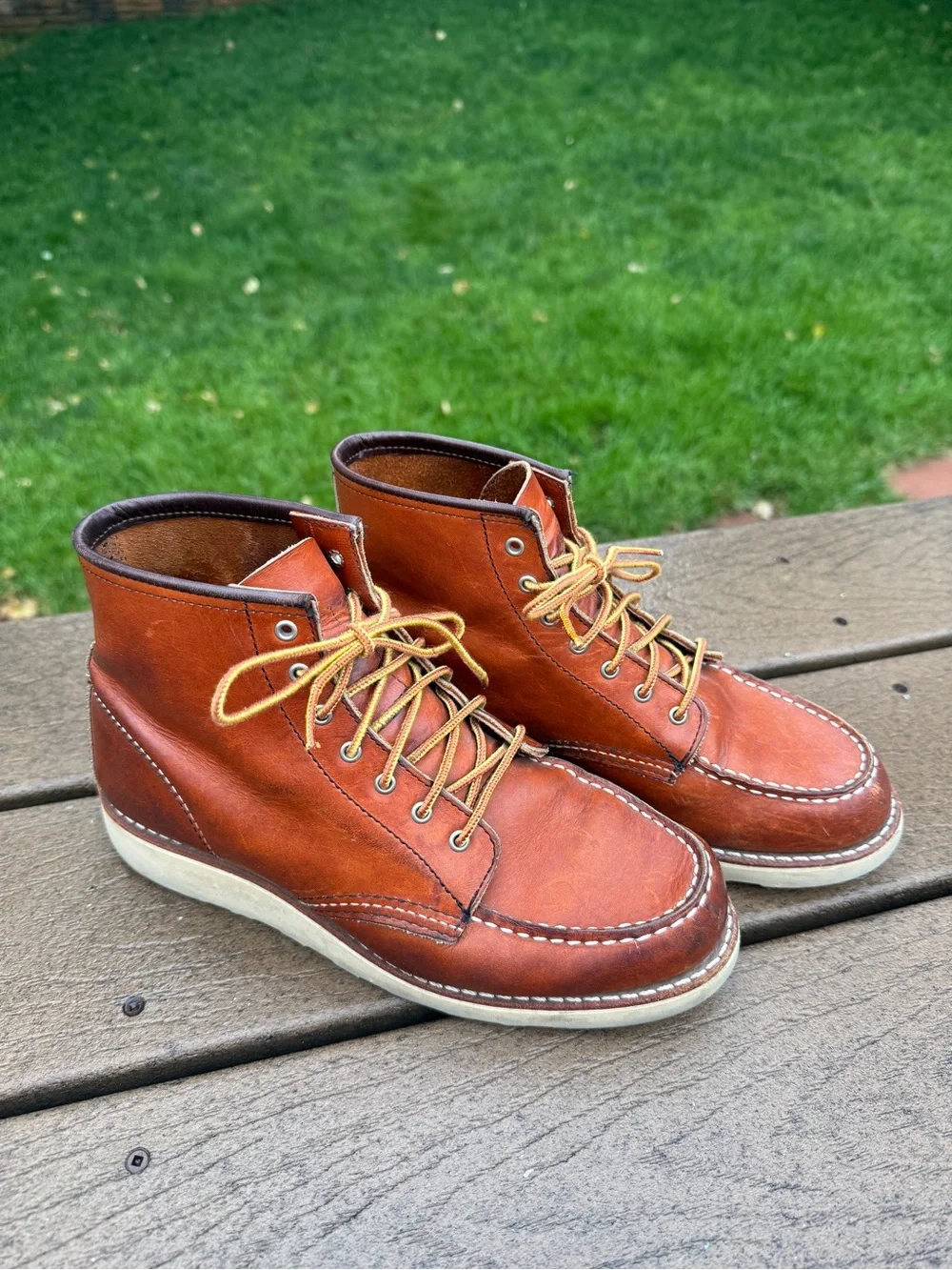 Red Wing Shoes Women's CLASSIC MOC® Women's Short Boot in Oro Legacy Leather